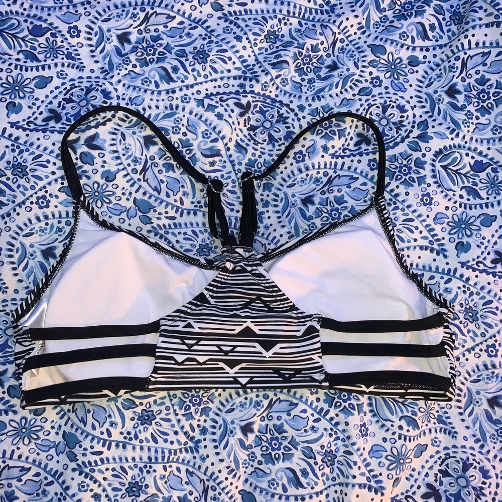 Be Inspired Bikini Top - Picture 2 of 4